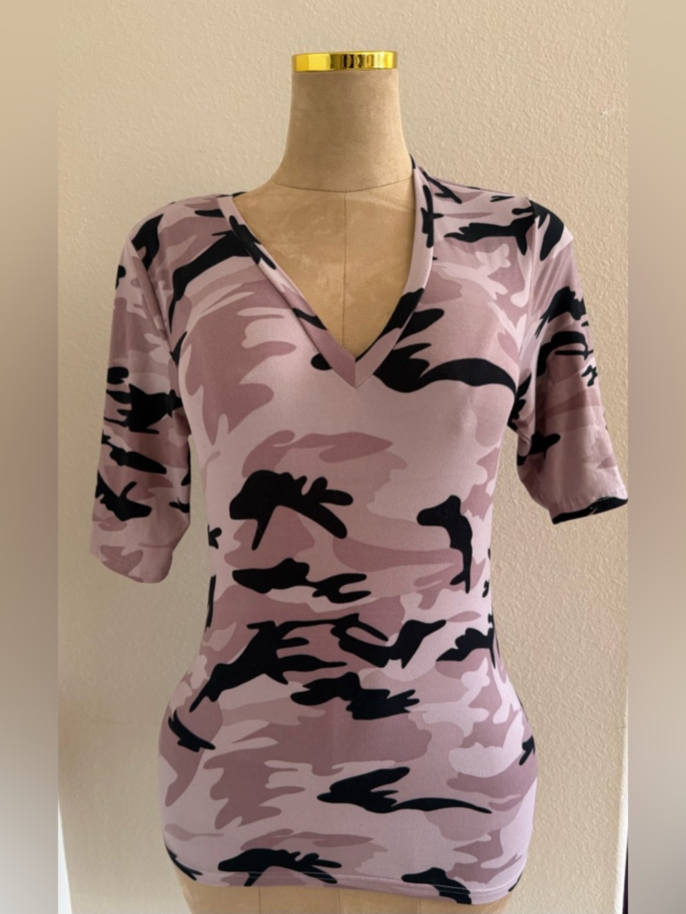 Pink Camo V-Neck Top Venus medium